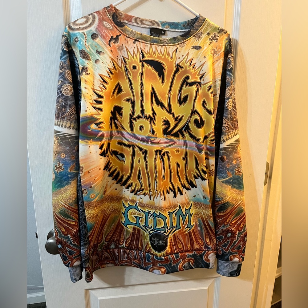 Rings of Saturn Long Sleeve Shirt Size Medium